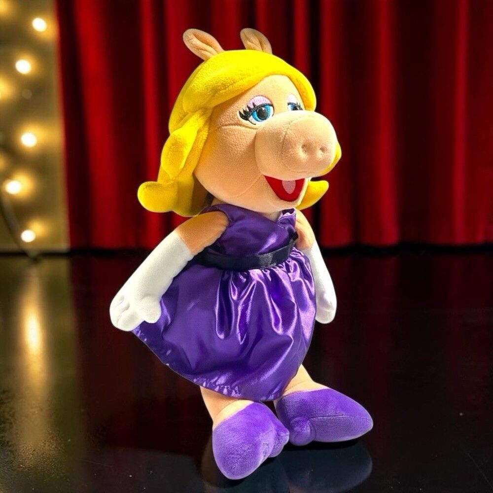 Scentsy Buddy Disney Muppets Miss Piggy Limited Edition Plush Stuffed Scented